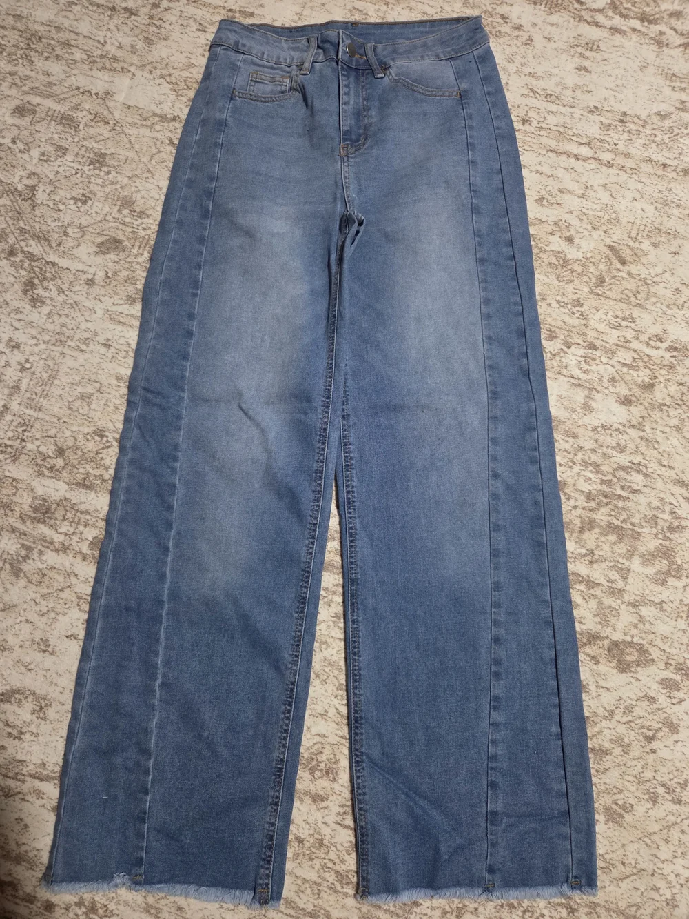 High-Rise Wide-Leg Jeans in Light Blue Wash - Women's Flare - Picture 3 of 5